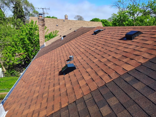 Completed shingle roof